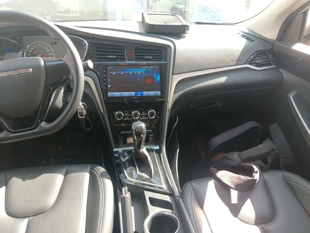 2021 Venucia D60 1.6L 122HP L4 CVT,autocango,china used car exporter,china ev exporter,chinese used car exporter,chinese used ev exporter