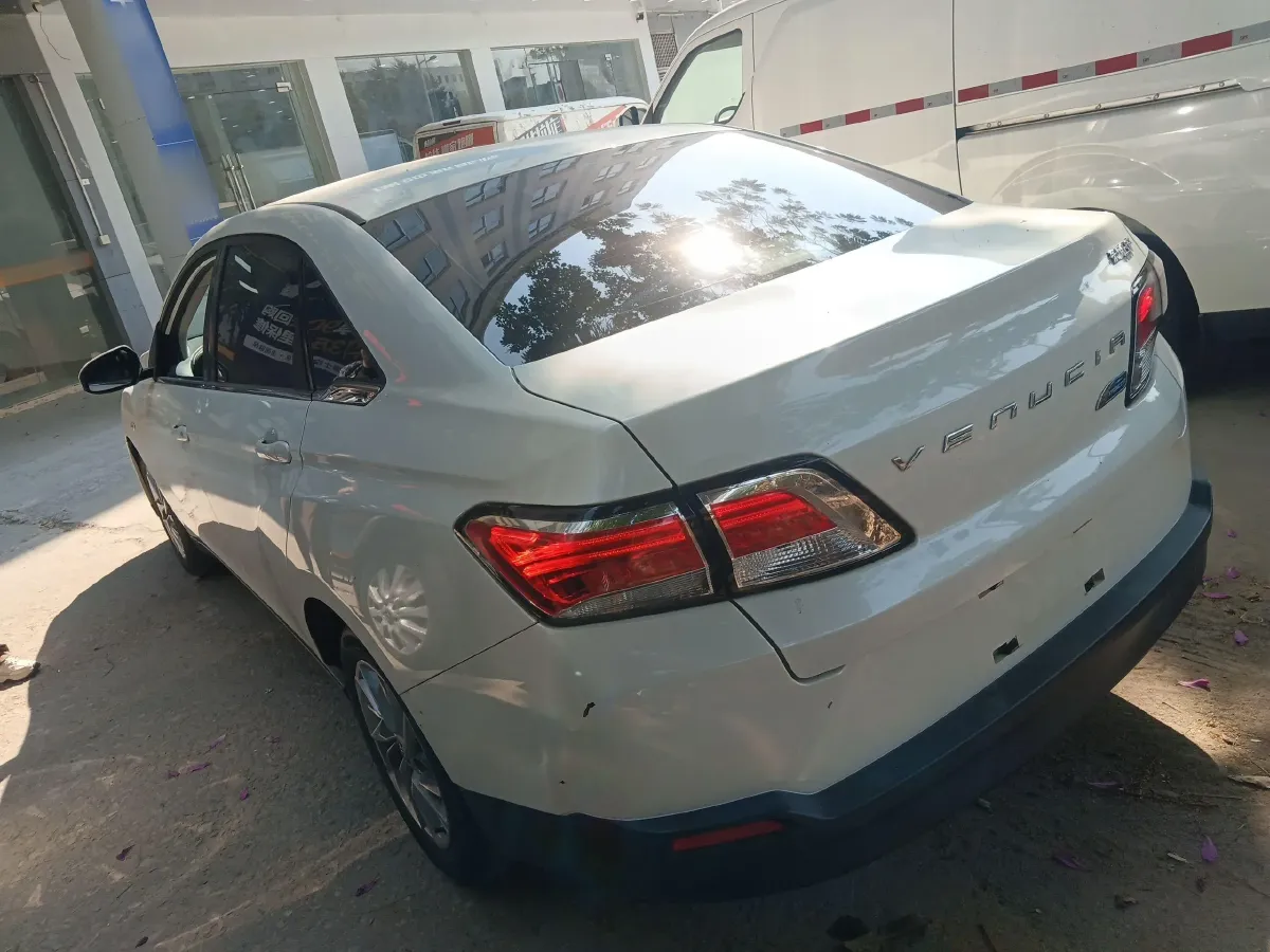 2021 Venucia D60 1.6L 122HP L4 CVT,autocango,china used car exporter,china ev exporter,chinese used car exporter,chinese used ev exporter