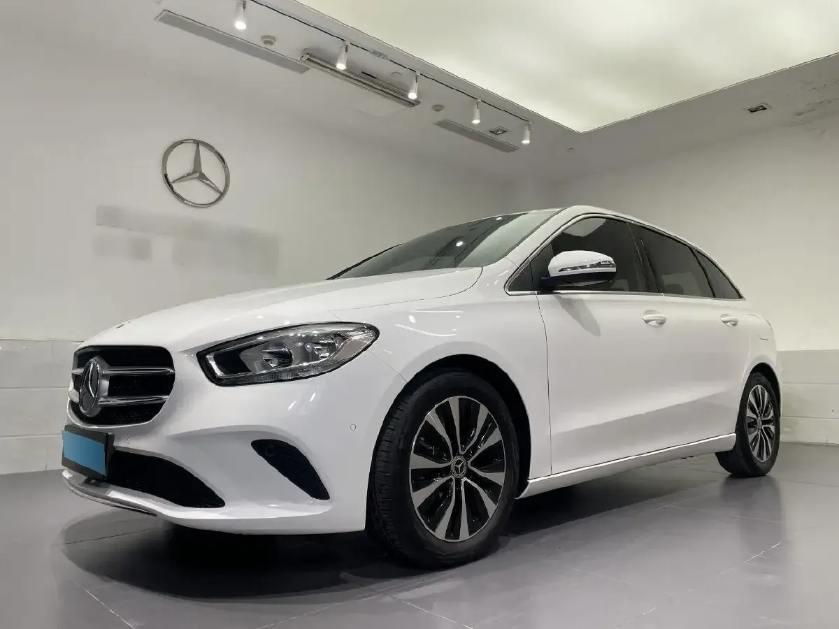 2022 Mercedes-Benz B Class 1.3T 136HP L4 7DCT