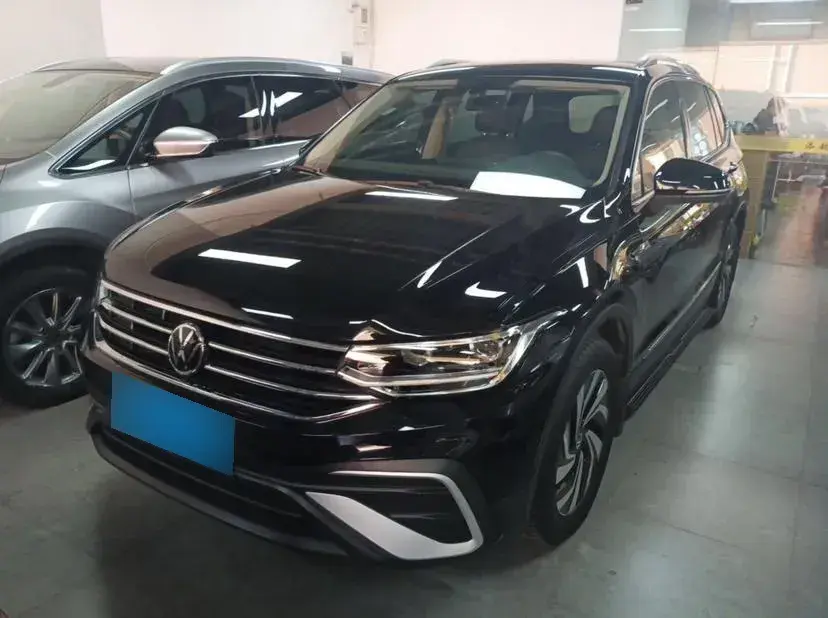 2022 Volkswagen Tiguan L 2.0T 186HP L4 7DCT