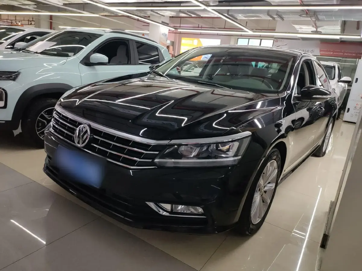 2017 Volkswagen Passat 1.8T 180HP L4 7DCT