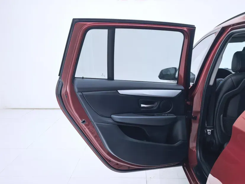 2015 BMW 2 Series SUV 1.5T 136HP L3 6AT,autocango,china used car exporter,china ev exporter,chinese used car exporter,chinese used ev exporter