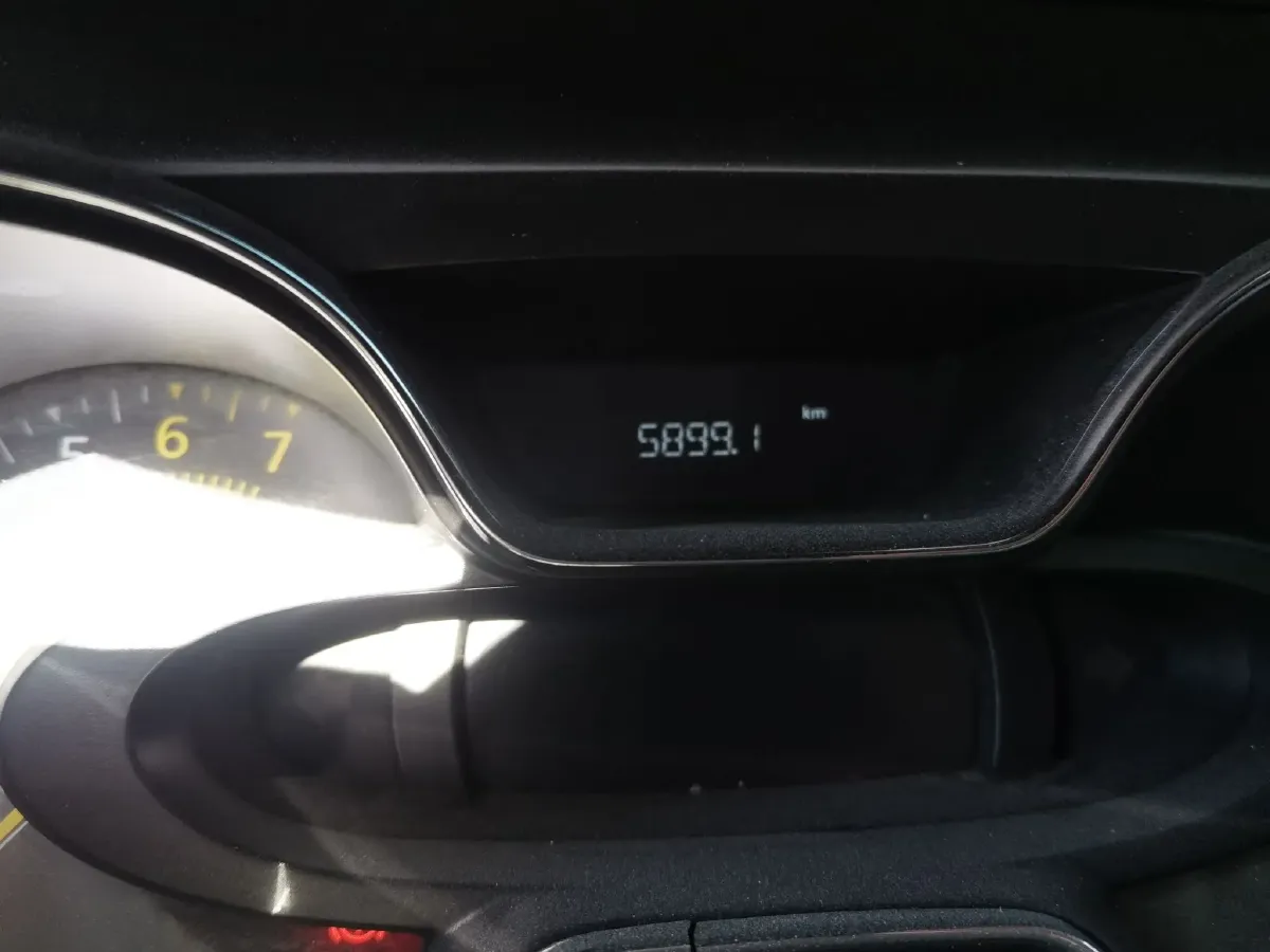 2015 Renault Captur 1.2T 116HP L4 6DCT,autocango,china used car exporter,china ev exporter,chinese used car exporter,chinese used ev exporter