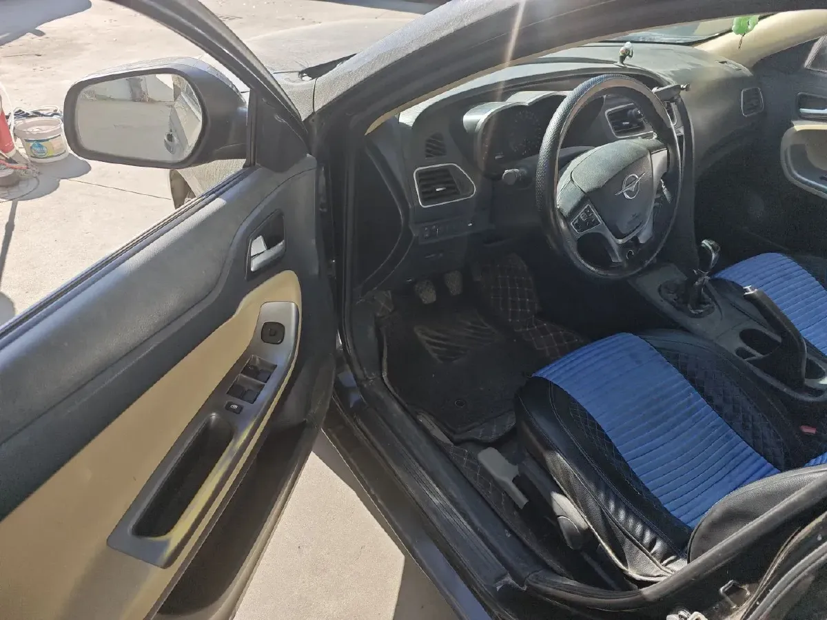 2016 HaiMa Family 1.6L 125HP L4 6MT,autocango,china used car exporter,china ev exporter,chinese used car exporter,chinese used ev exporter