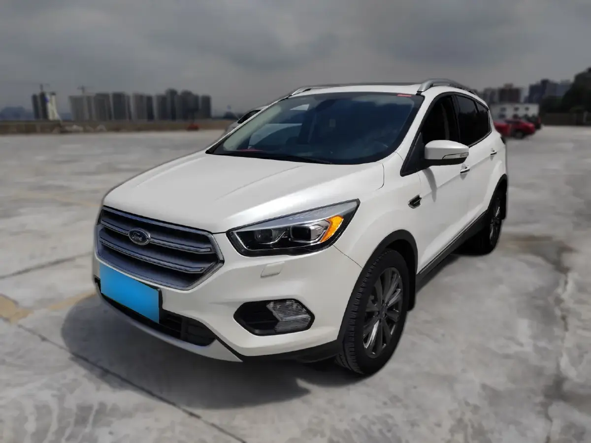 2017 Ford Kuga 2.0T 245HP L4 6AT