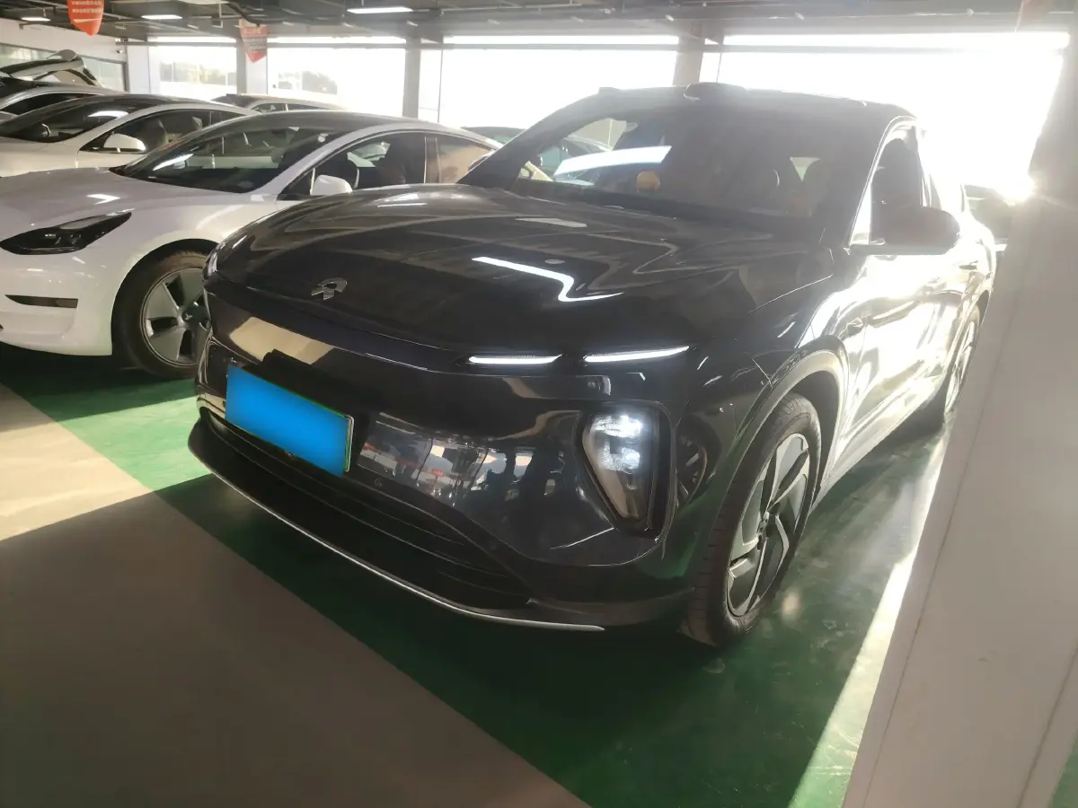 2023 NIO EC6 BEV 75KWH