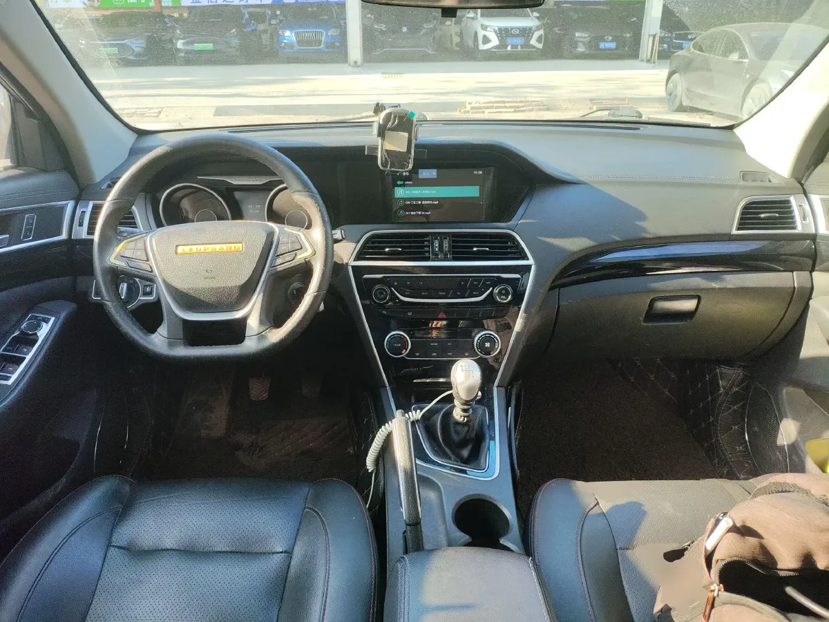 2015 Leopaard CS10 2.0T 177HP L4 6MT,autocango,china used car exporter,china ev exporter,chinese used car exporter,chinese used ev exporter