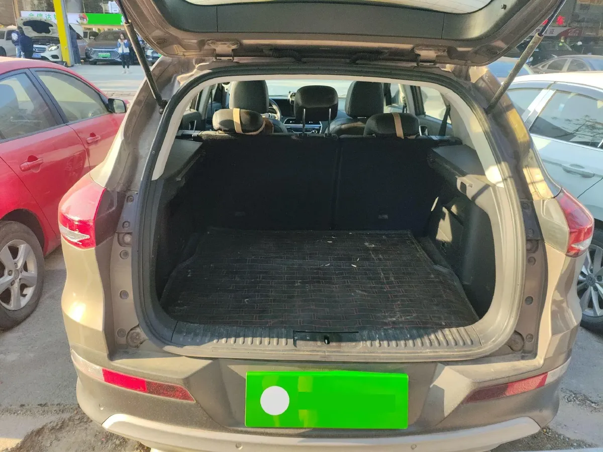 2015 Leopaard CS10 2.0T 177HP L4 6MT,autocango,china used car exporter,china ev exporter,chinese used car exporter,chinese used ev exporter