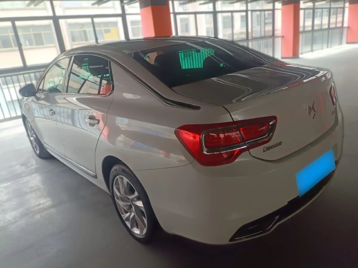 2016 DS 5LS 1.6T 167HP L4 6AT,autocango,china used car exporter,china ev exporter,chinese used car exporter,chinese used ev exporter
