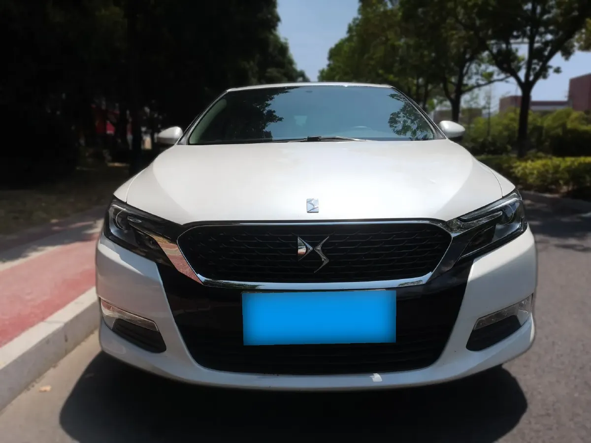2016 DS 5LS 1.6T 167HP L4 6AT,autocango,china used car exporter,china ev exporter,chinese used car exporter,chinese used ev exporter