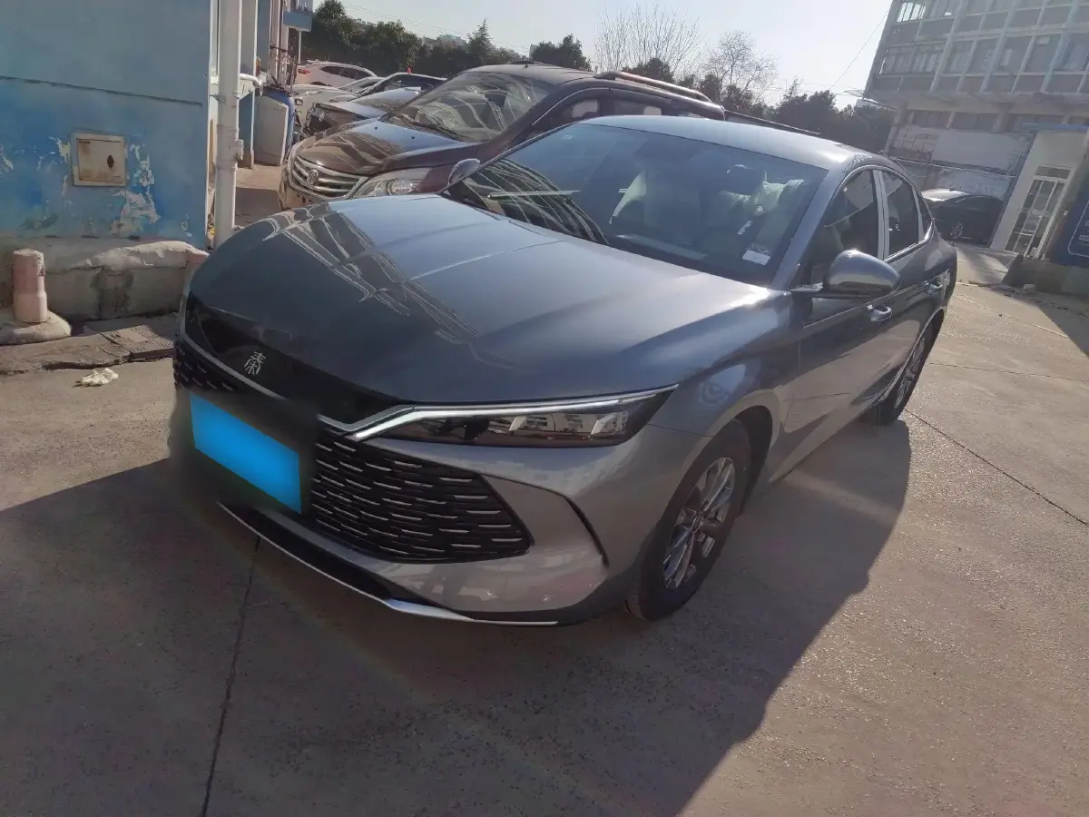 2024 BYD QinL 1.5L 101HP L4 E-CVT PHEV 10.08KWH