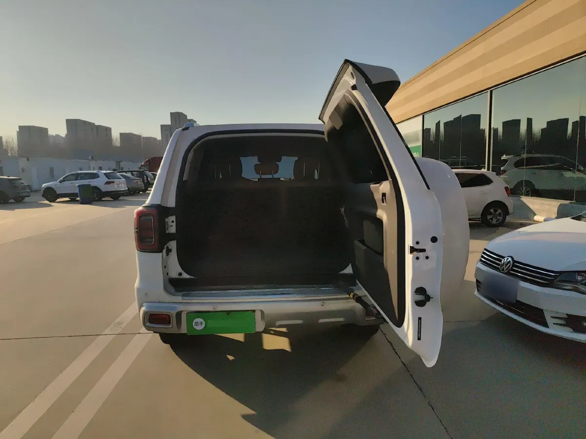 2022 BeiJing BJ60 2.0T 267HP L4 8AT,autocango,china used car exporter,china ev exporter,chinese used car exporter,chinese used ev exporter