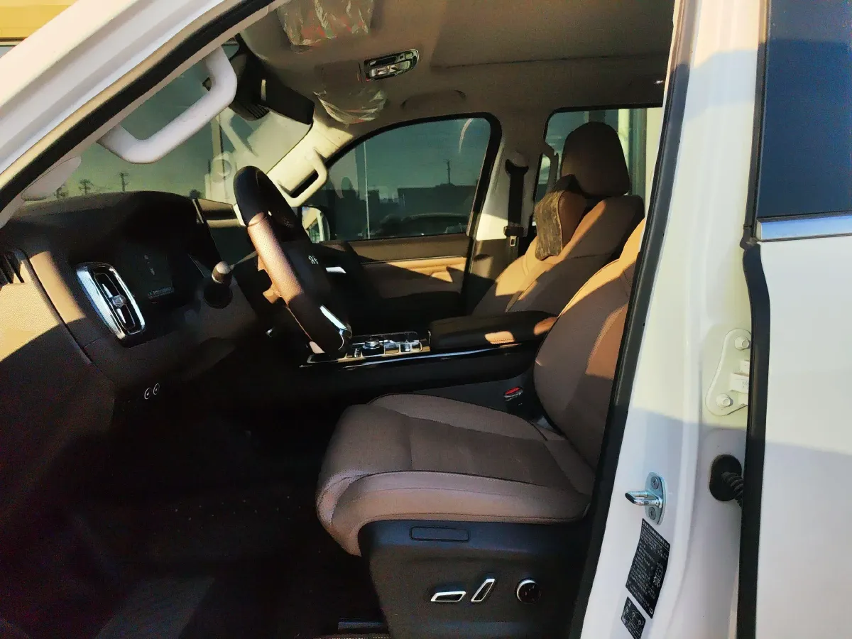 2022 BeiJing BJ60 2.0T 267HP L4 8AT,autocango,china used car exporter,china ev exporter,chinese used car exporter,chinese used ev exporter