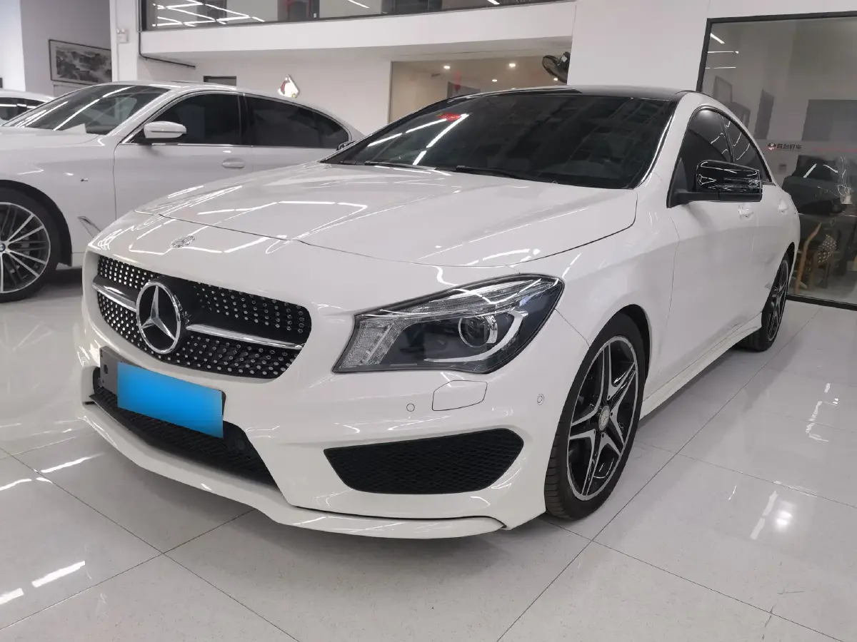 2016 Mercedes-Benz CLA Class 2.0T 211HP L4 7DCT