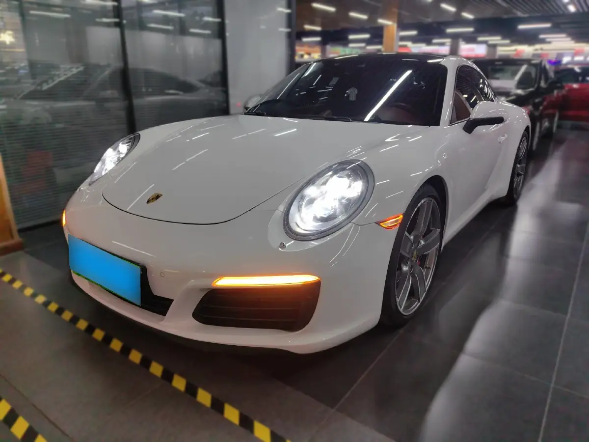 2016 Porsche 911 3.0T 370HP H6 7DCT