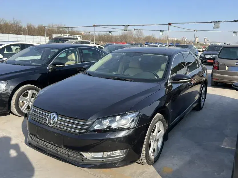 2013 Volkswagen Passat 1.8T 160HP L4 7DCT