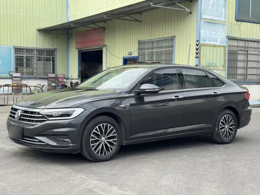 2020 Volkswagen Sagitar 1.4T 150HP L4 7DCT