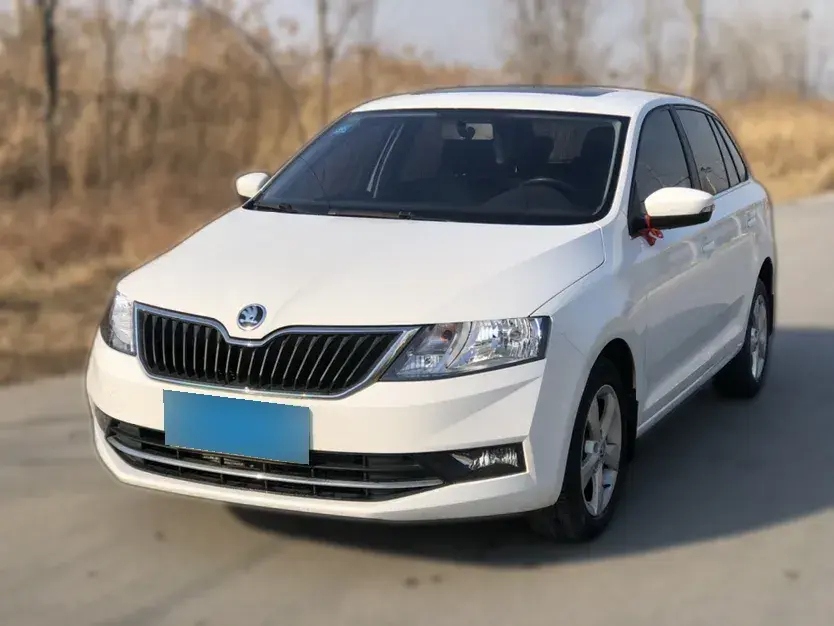 2018 Skoda Rapid Spaceback 1.6L 110HP L4 6AT