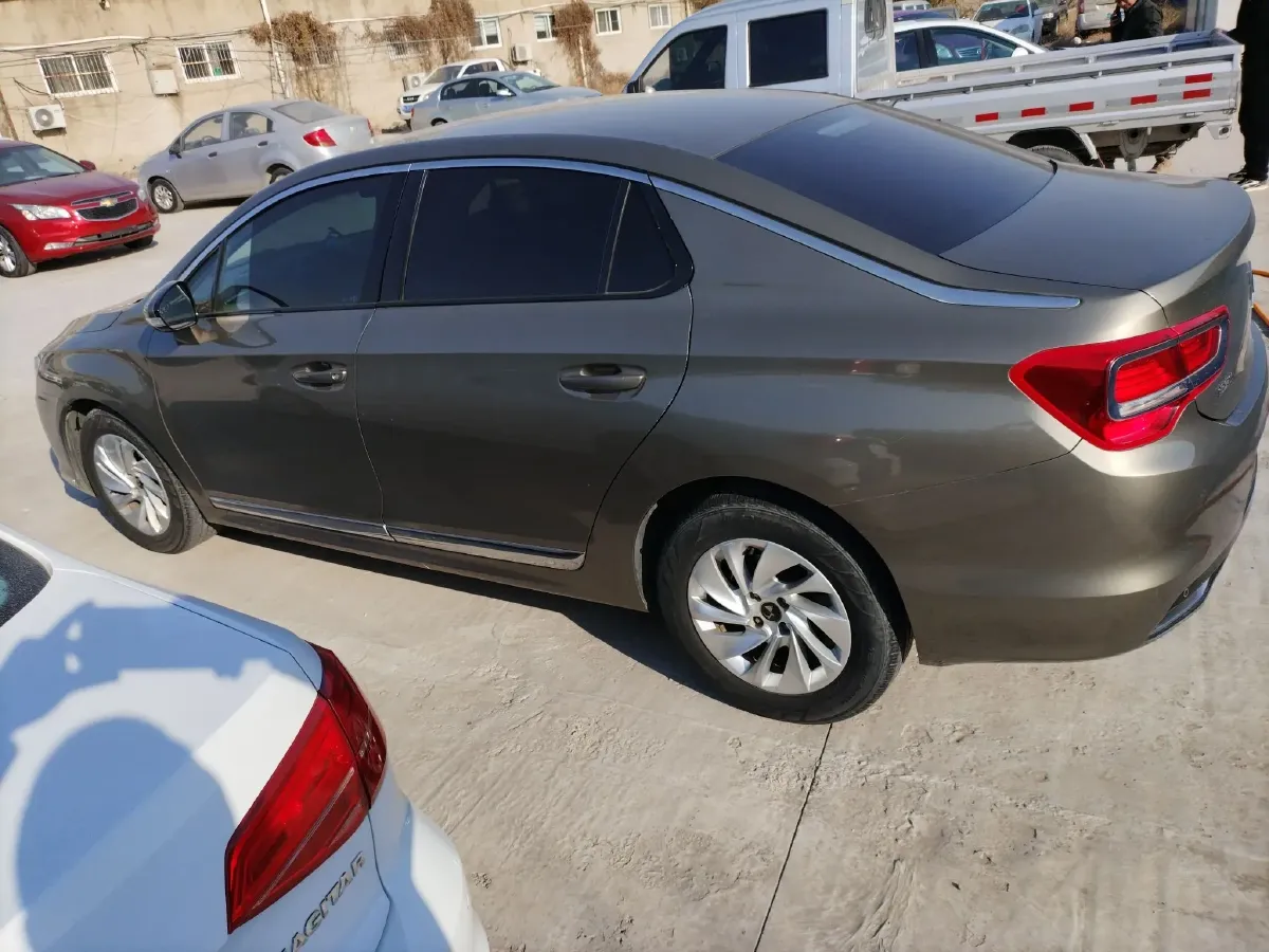 2014 DS 5LS 1.8L 139HP L4 6AT,autocango,china used car exporter,china ev exporter,chinese used car exporter,chinese used ev exporter