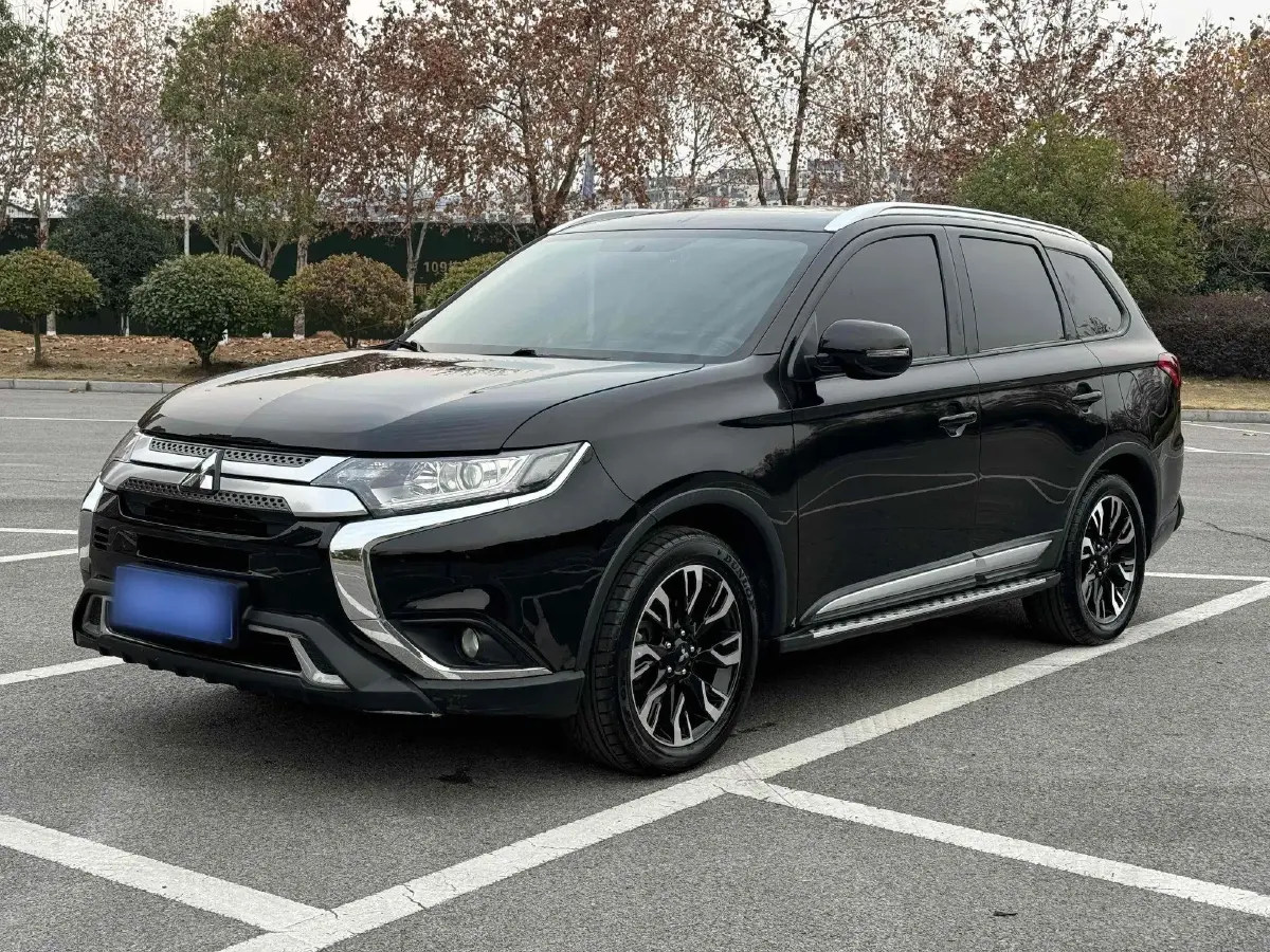2019 Mitsubishi Outlander 2.0L 166HP L4 CVT