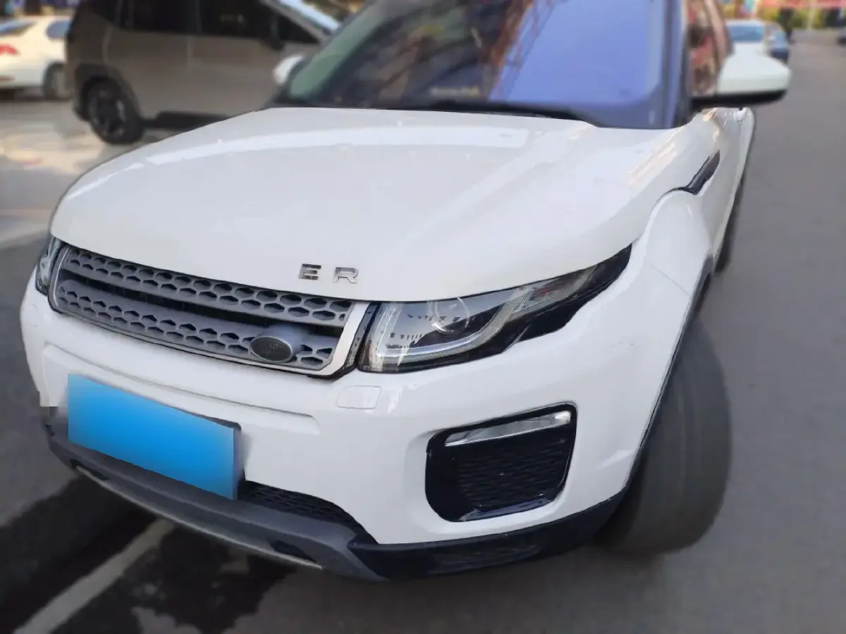 2018 Land Rover Range Rover Evoque 2.0T 241HP L4 9AT