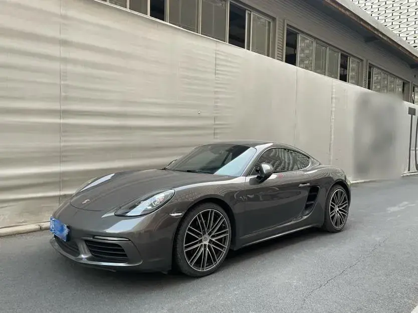 2016 Porsche 718 2.0T 250HP H4 7DCT