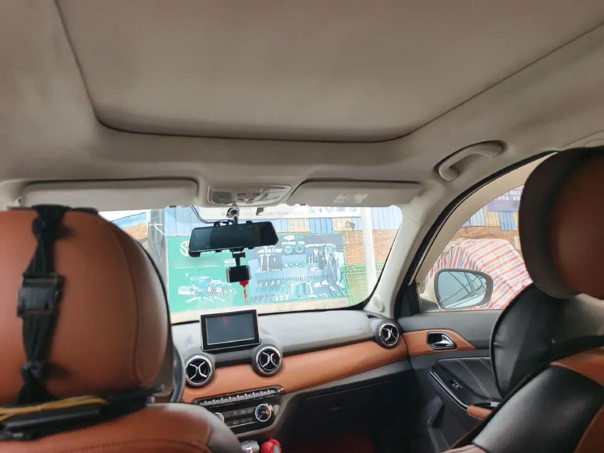 2016 BeiJing Auto Senova X35 1.5L 116HP L4 4AT,autocango,china used car exporter,china ev exporter,chinese used car exporter,chinese used ev exporter