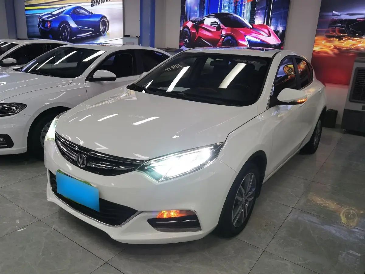 2016 ChangAn Eado XT 1.6L 125HP L4 5MT