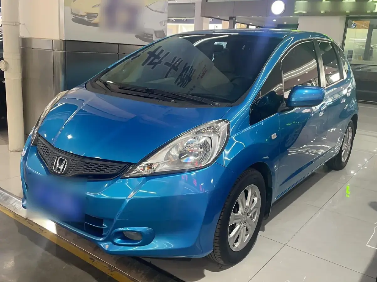 2011 Honda Fit 1.3L 99HP L4 5AT