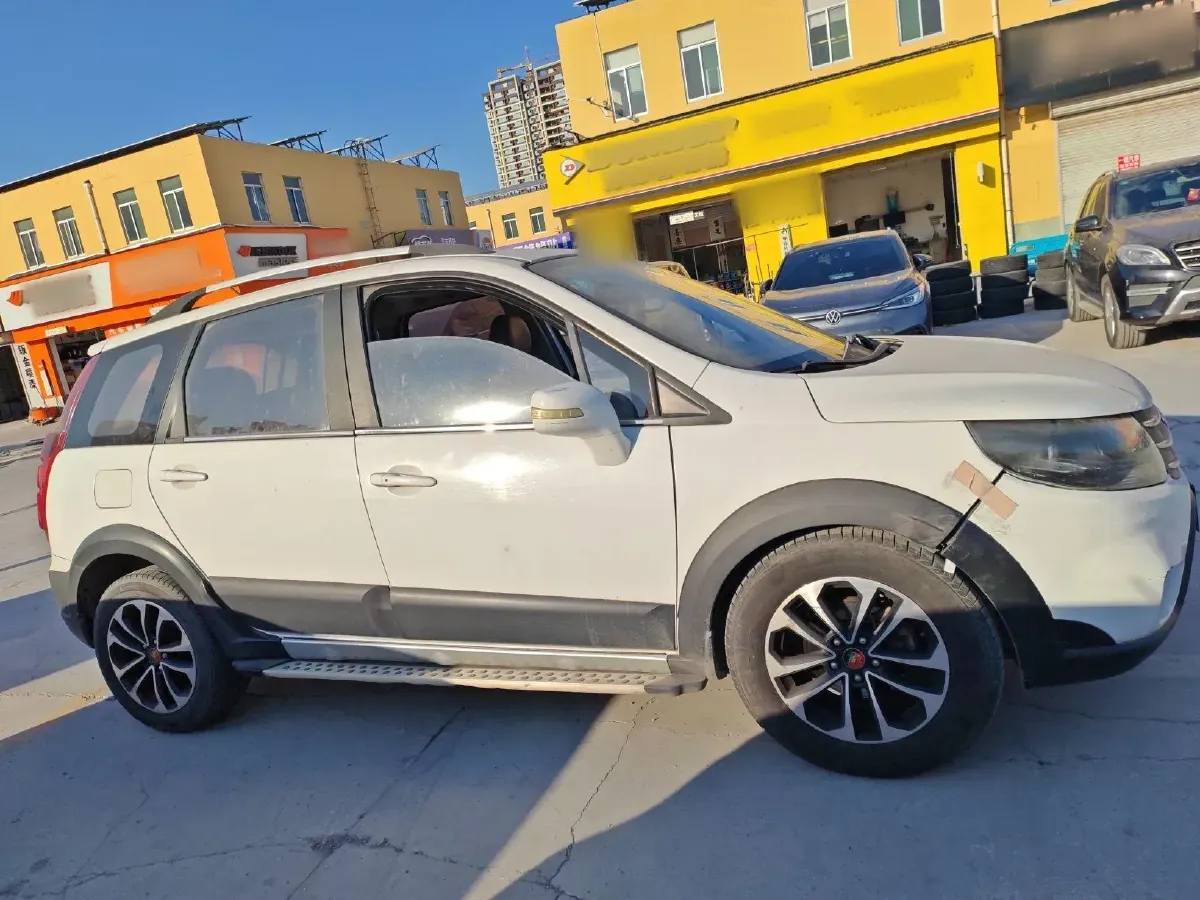 2015 DongFeng Forthing Joyear X5 1.8T 160HP L4 5MT,autocango,china used car exporter,china ev exporter,chinese used car exporter,chinese used ev exporter