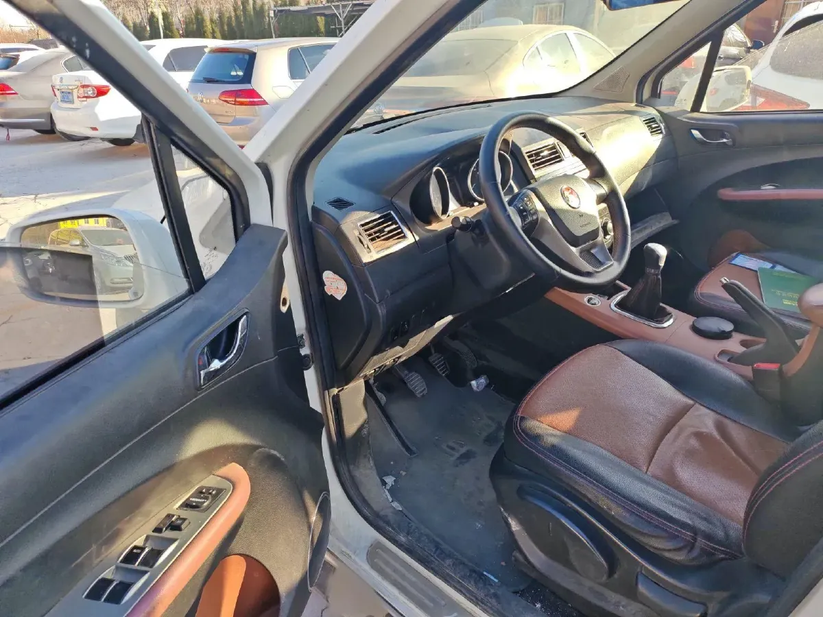 2015 DongFeng Forthing Joyear X5 1.8T 160HP L4 5MT,autocango,china used car exporter,china ev exporter,chinese used car exporter,chinese used ev exporter