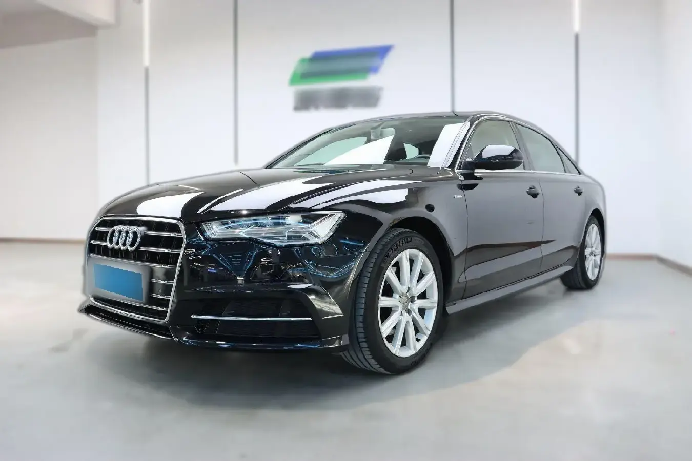 2018 Audi A6L 1.8T 190HP L4 7DCT