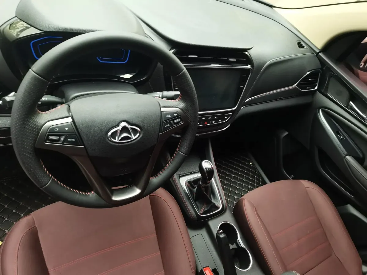 2017 ChangAn Oshan A800 1.6L 125HP L4 5MT,autocango,china used car exporter,china ev exporter,chinese used car exporter,chinese used ev exporter