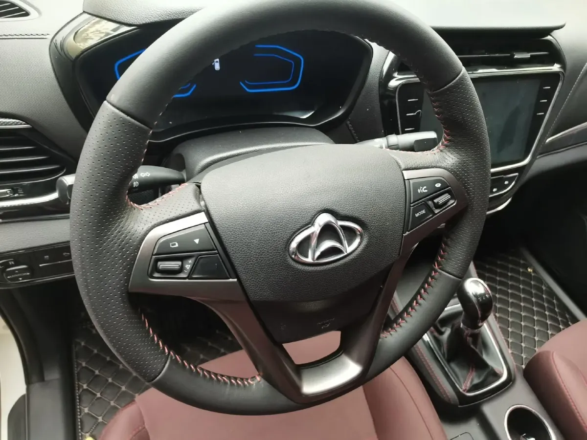 2017 ChangAn Oshan A800 1.6L 125HP L4 5MT,autocango,china used car exporter,china ev exporter,chinese used car exporter,chinese used ev exporter