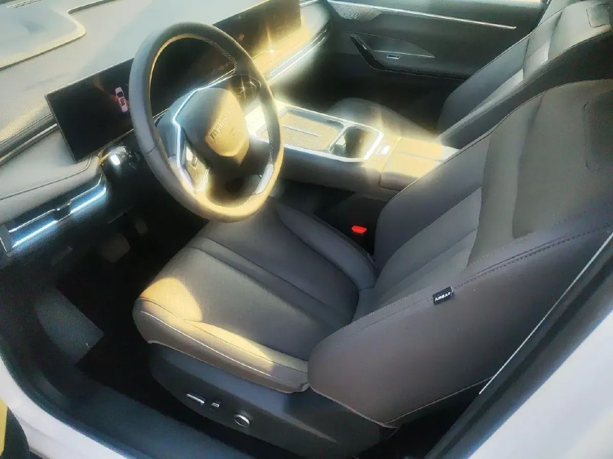 2024 MAXUS G70 2.0T 234HP L4 9AT,autocango,china used car exporter,china ev exporter,chinese used car exporter,chinese used ev exporter