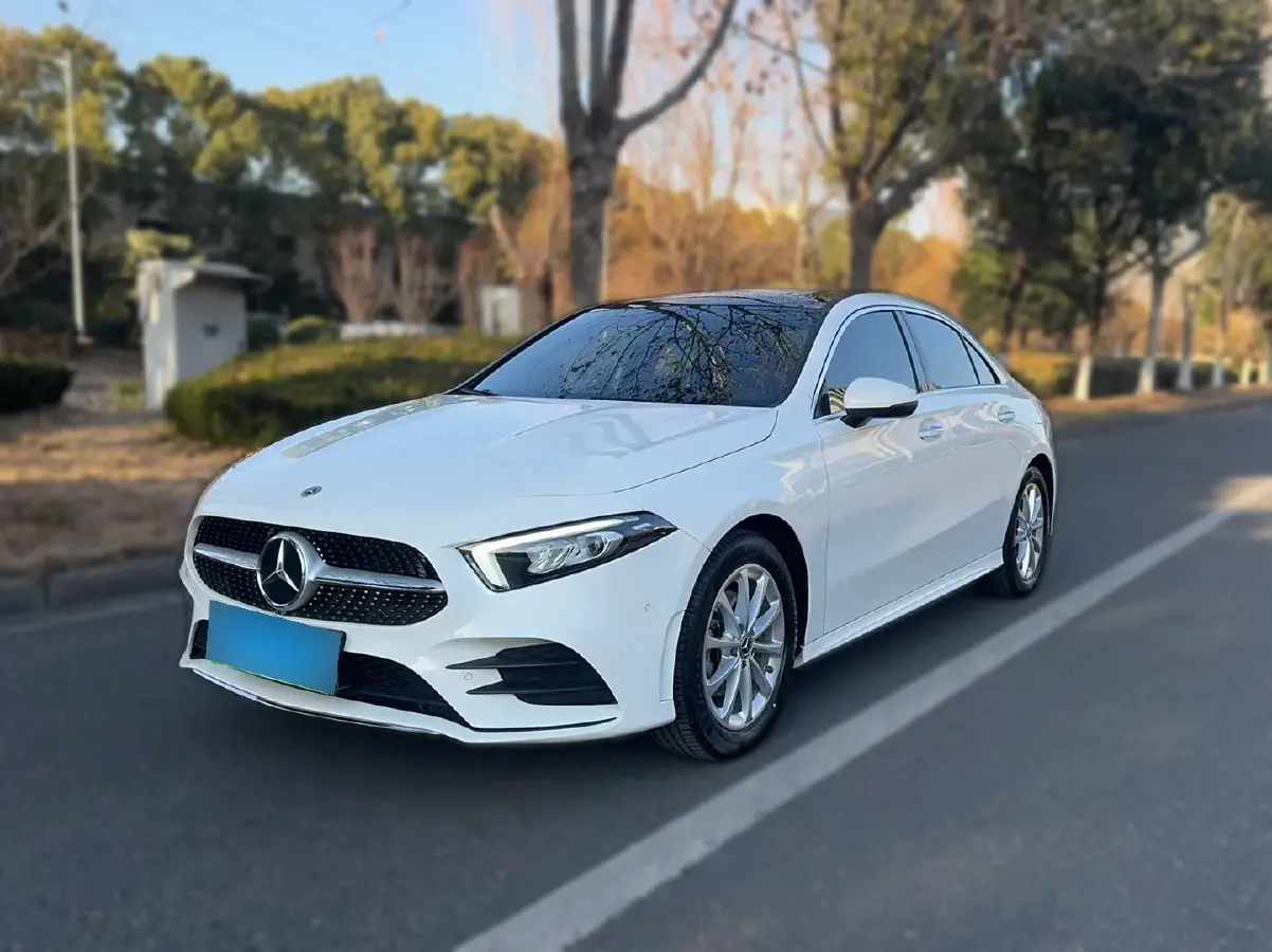2021 Mercedes-Benz A Class 1.3T 163HP L4 7DCT