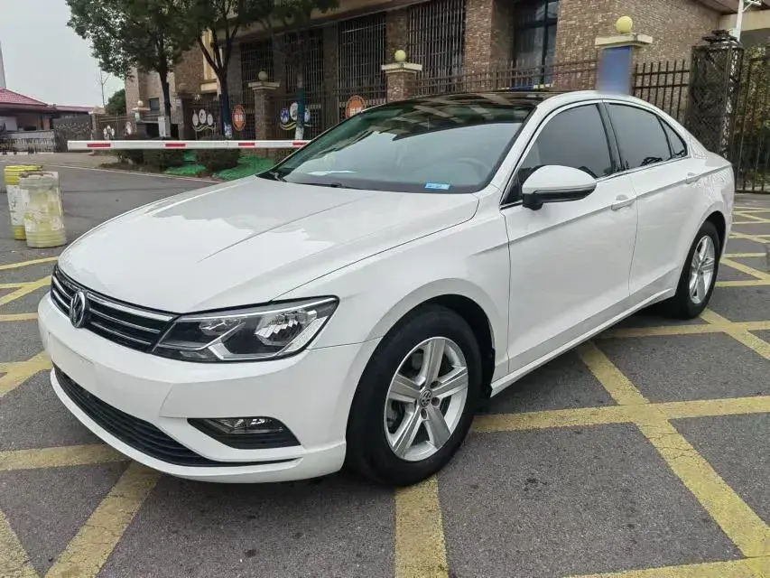 2017 Volkswagen Lamando 1.4T 131HP L4 7DCT