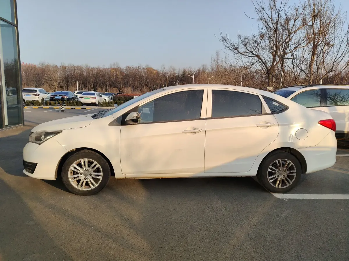 2017 HaiMa M3 1.5L 112HP L4 5MT,autocango,china used car exporter,china ev exporter,chinese used car exporter,chinese used ev exporter