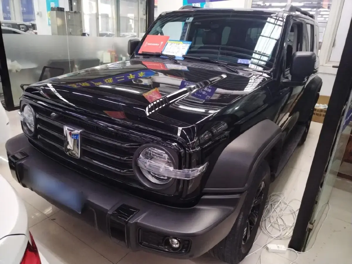 2023 Tank 300 2.0T 227HP L4 8AT