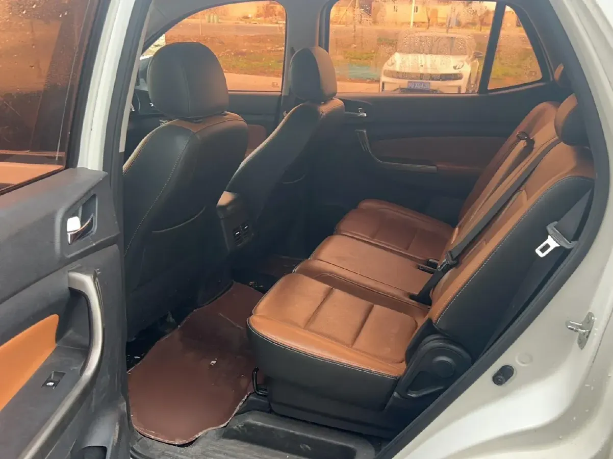 2016 ChangAn Oshan CX70 1.6L 117HP L4 5MT,autocango,china used car exporter,china ev exporter,chinese used car exporter,chinese used ev exporter