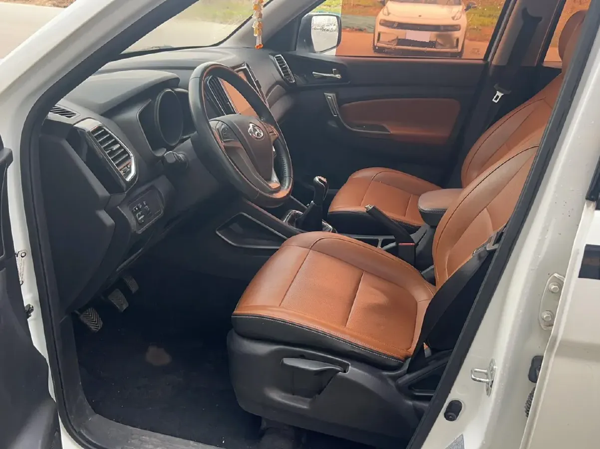 2016 ChangAn Oshan CX70 1.6L 117HP L4 5MT,autocango,china used car exporter,china ev exporter,chinese used car exporter,chinese used ev exporter