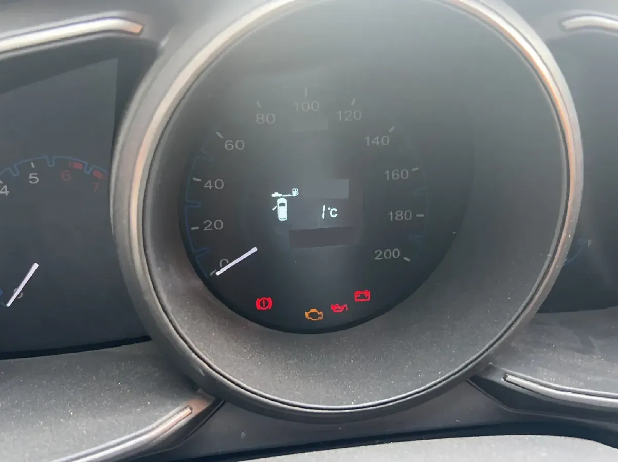 2016 ChangAn Oshan CX70 1.6L 117HP L4 5MT,autocango,china used car exporter,china ev exporter,chinese used car exporter,chinese used ev exporter