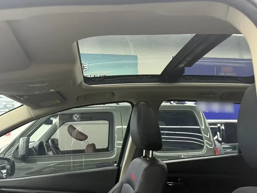 2015 Suzuki S-cross 1.4T 140HP L4 6AT,autocango,china used car exporter,china ev exporter,chinese used car exporter,chinese used ev exporter