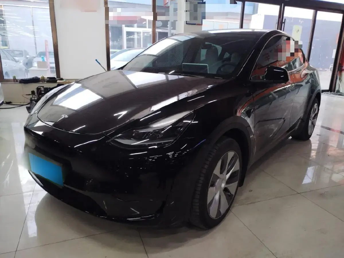 2022 Tesla Model Y BEV 60KWH