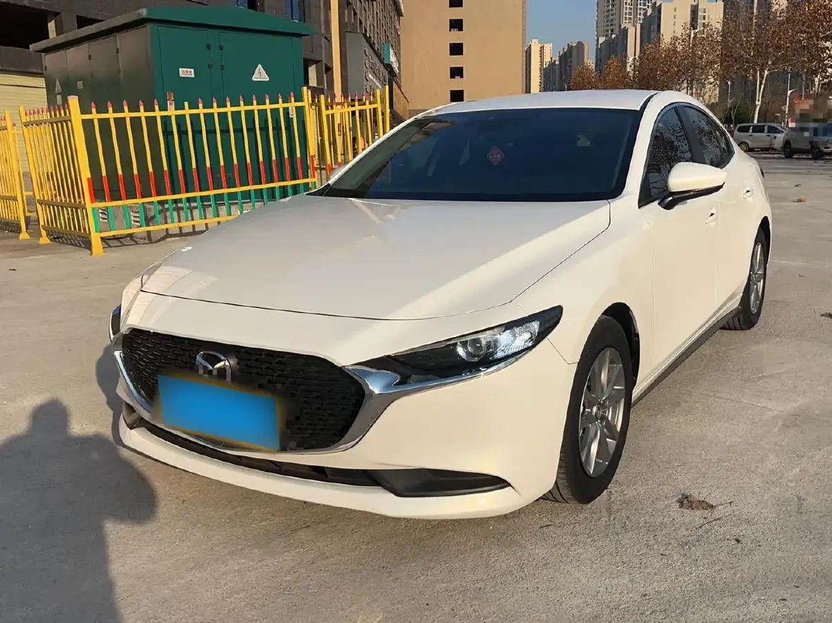 2022 Mazda 3 Axela 2.0L 158HP L4 6AT