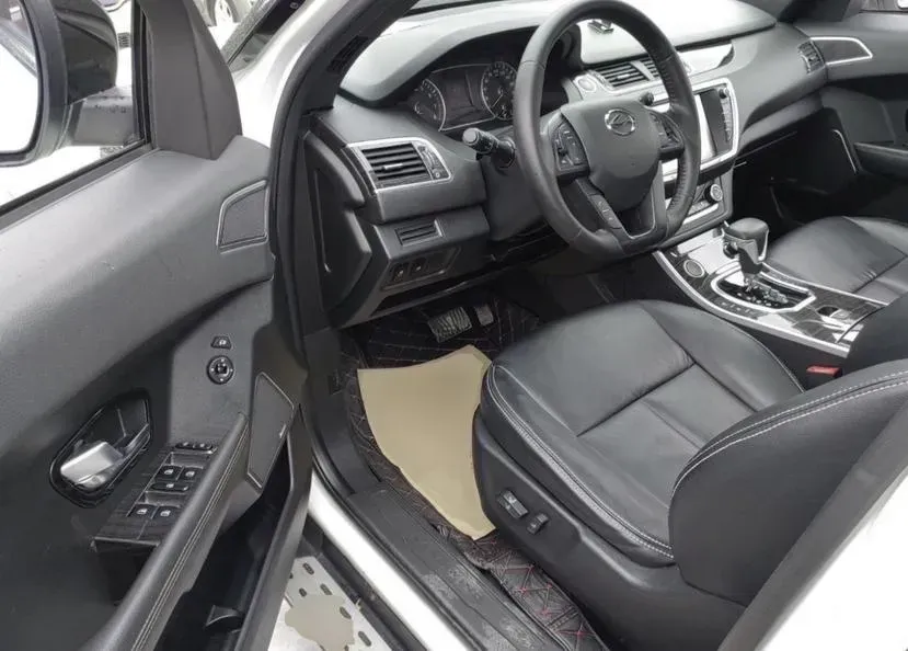 2018 Landwind X7 1.5T 163HP L4 8AT,autocango,china used car exporter,china ev exporter,chinese used car exporter,chinese used ev exporter