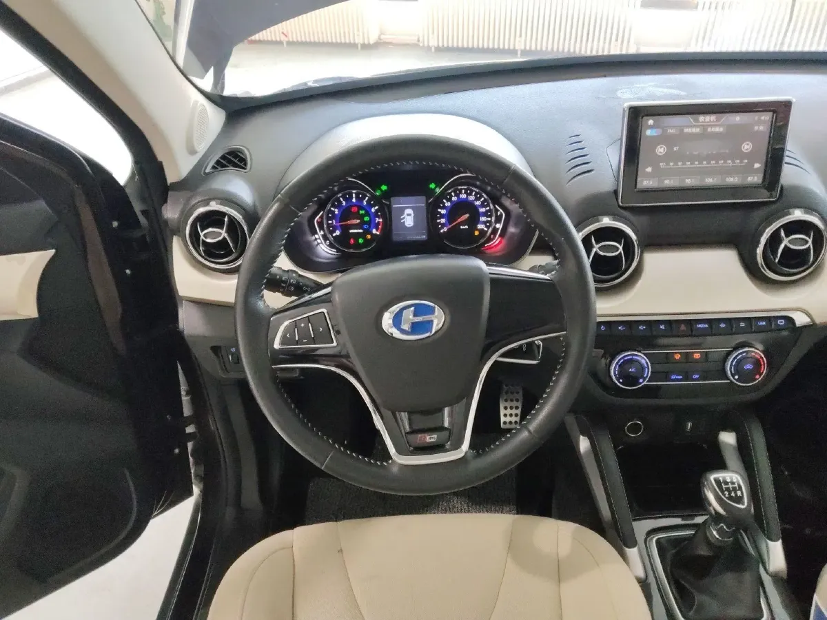 2016 BAIC ChangHe Q35 1.5L 116HP L4 5MT,autocango,china used car exporter,china ev exporter,chinese used car exporter,chinese used ev exporter