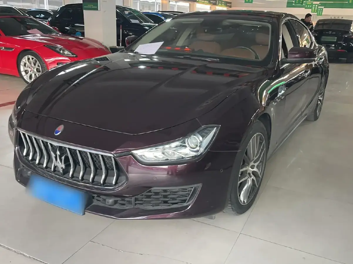 2018 Maserati Ghibli 3.0T 350HP V6 8AT