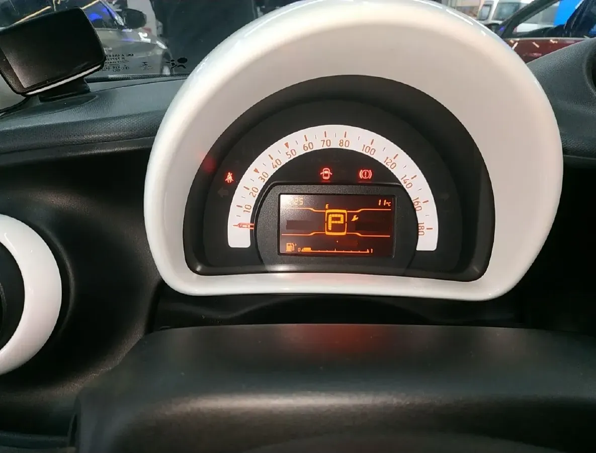 2018 Smart smart forfour 1.0L 71HP L3 6DCT,autocango,china used car exporter,china ev exporter,chinese used car exporter,chinese used ev exporter