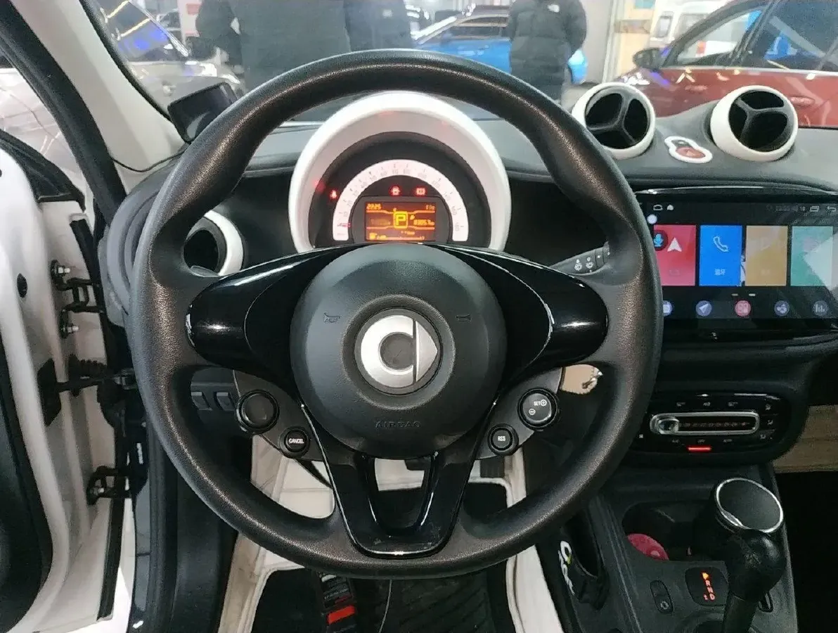 2018 Smart smart forfour 1.0L 71HP L3 6DCT,autocango,china used car exporter,china ev exporter,chinese used car exporter,chinese used ev exporter